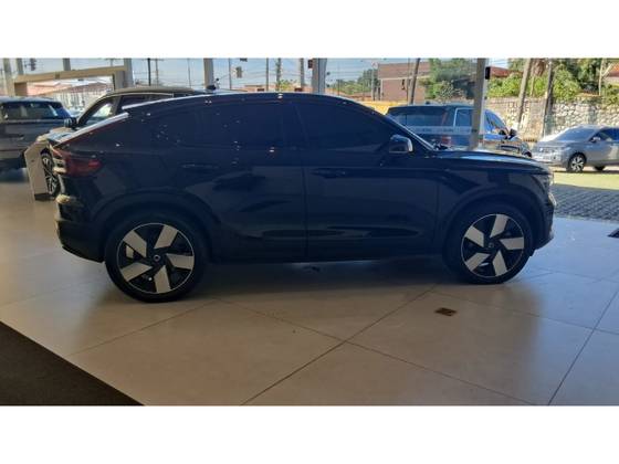 VOLVO C40 P8 RECHARGE TWIN ELECTRIC ULTIMATE AWD VOLVO C40 P8 RECHARGE TWIN ELECTRIC ULTIMATE AWD